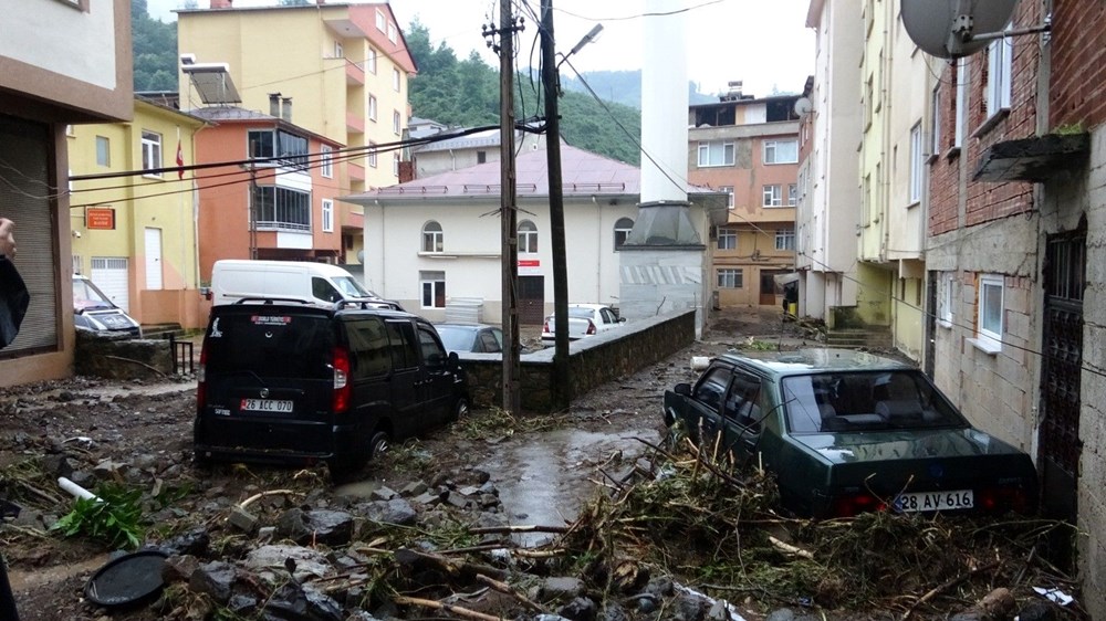 Giresun'da sel ve heyelan: Bir kişi kayıp - 12