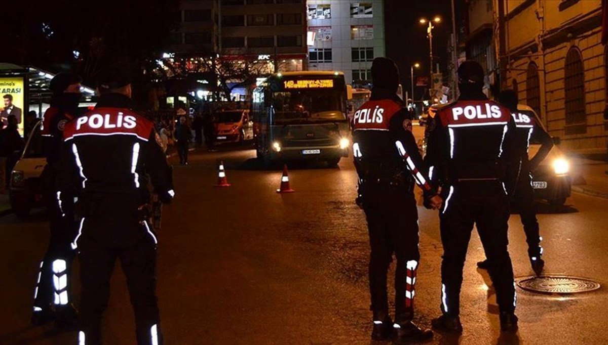 İstanbul'da asayiş uygulaması: 663 zanlı yakalandı İstanbul'da asayiş uygulaması: 663 zanlı yakalandı