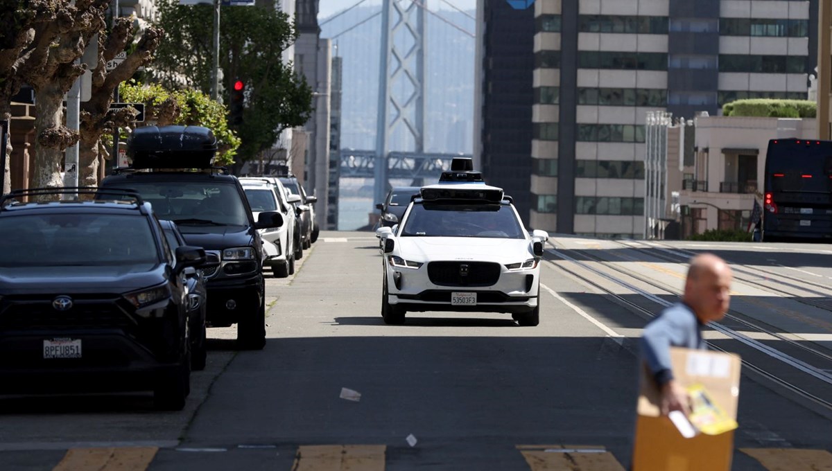 San Francisco'daki robotaksilerin sayısı yarıya düşürülüyor