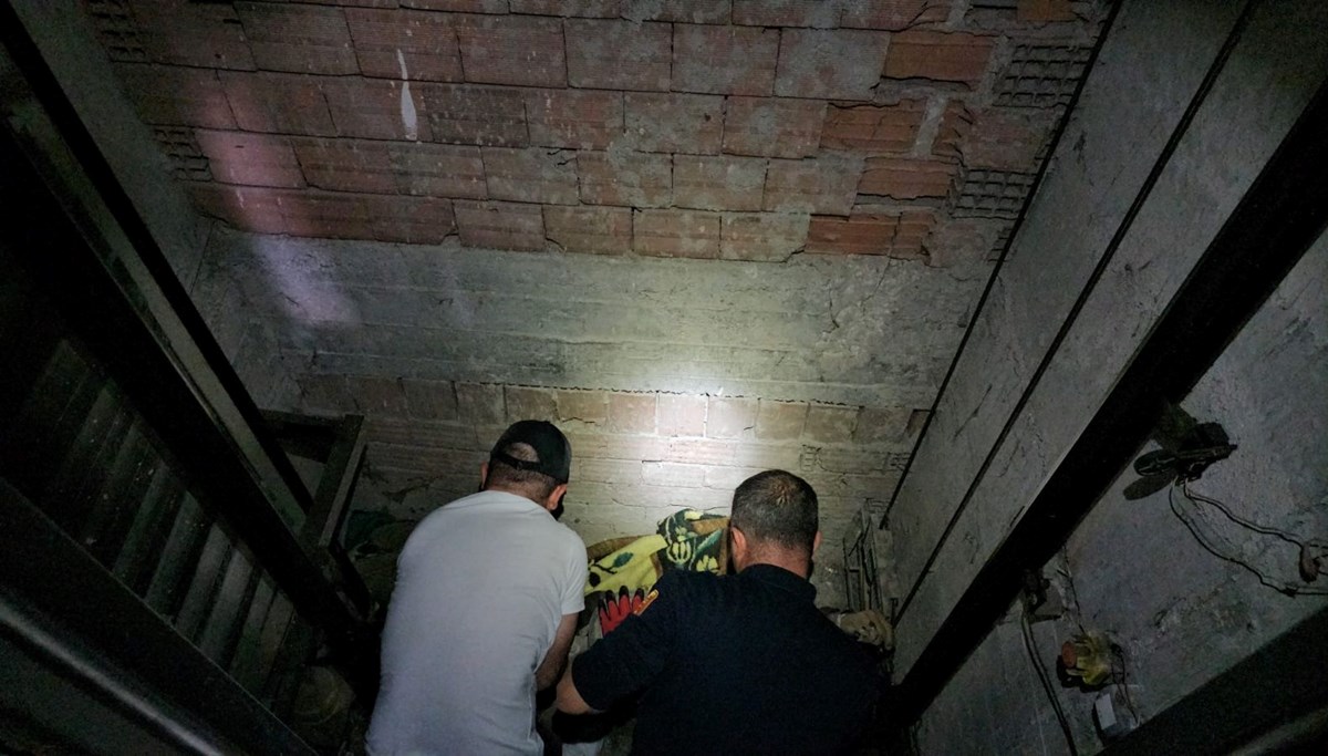 Asansör boşluğuna düşen usta öldü