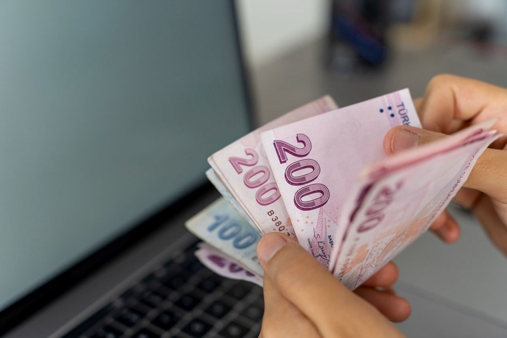 Memur ve emekli için geri sayım: İşte masadaki zam oranları - 1