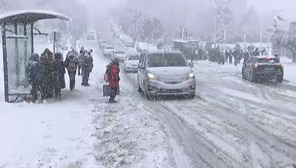İstanbul’da 7 ilçe için sarı kodlu kar alarmı: AKOM’dan Anadolu Yakası’na uyarı