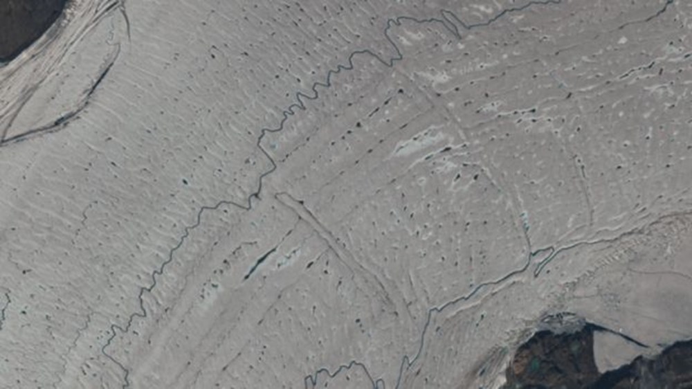 İklim değişikliği nedeniyle Grönland’de büyük bir buz tabakası koptu - 3