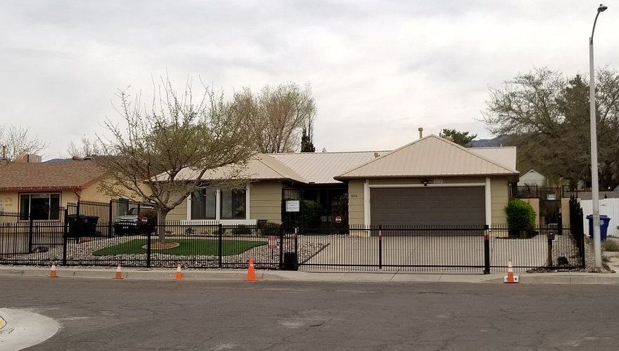 Breaking Bad dizisindeki Walter White'ın evi, 4 milyon dolara satışa sunuldu