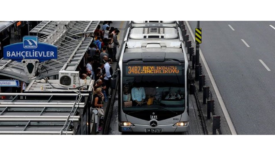İstanbul'da öğrenciye mavi kart 40 liraya indi (19 Mayıs'ta toplu ulaşım ücretsiz)