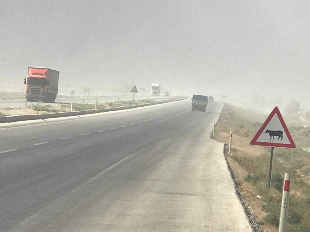 Konya'da kum fırtınası: Görüş mesafesi 20 metreye düştü - 5