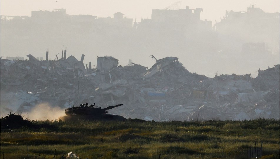 Gazze'de karadan işgal: İsrail nokta saldırılara başladı