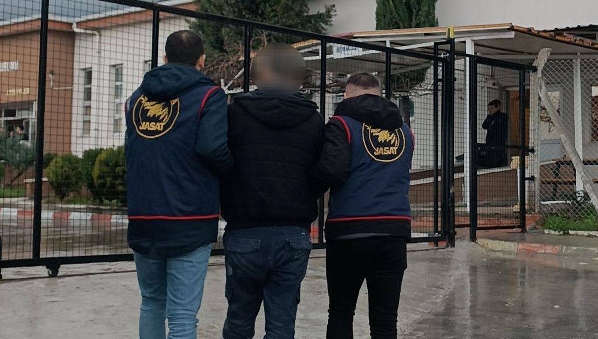Jandarma yakalama kararı bulunan 35 kişiyi yakaladı Jandarma yakalama kararı bulunan 35 kişiyi yakaladı