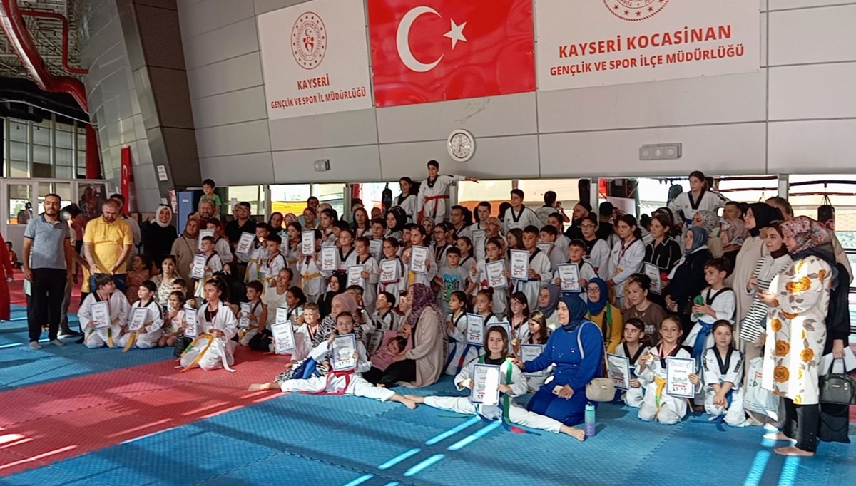 Kayseri’de Taekwondo kuşak terfi töreni yapıldı