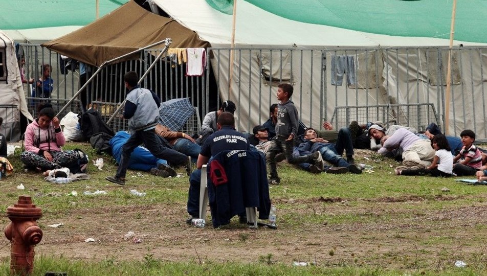 Macaristan'ın göçmenleri aç bıraktığı iddiası