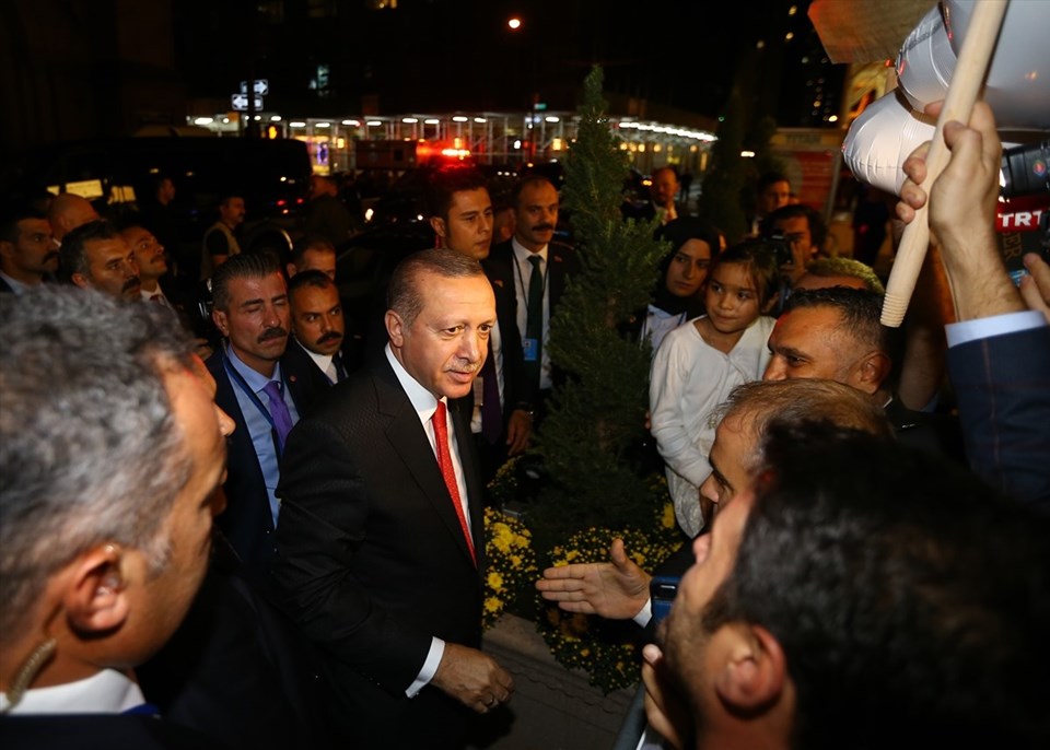 Cumhurbaşkanı Erdoğan Trump'ın ev sahipliğinde verilen resepsiyona katıldı - 1