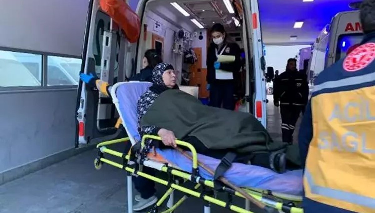 Sağlık Bakanlığı bu yıl Gazze'den 292 kişiyi tedavi için Türkiye'ye getirdi Sağlık Bakanlığı bu yıl Gazze'den 292 kişiyi tedavi için Türkiye'ye getirdi