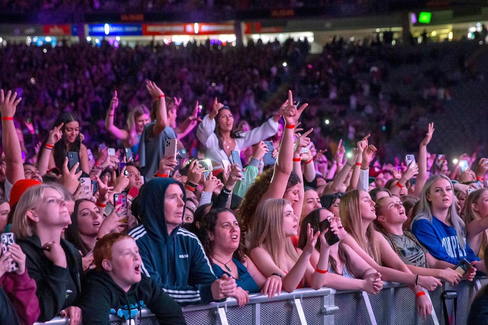 Dünya karantinadayken Yeni Zelanda'da 50 bin kişilik konser - 5