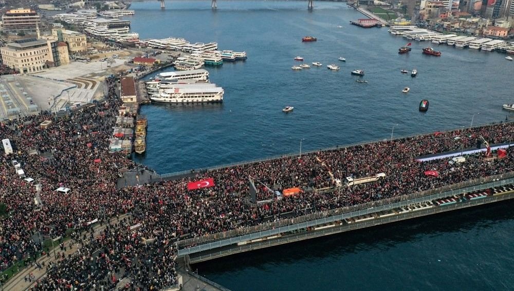 Galata Köprüsü'nde Gazze eylemi