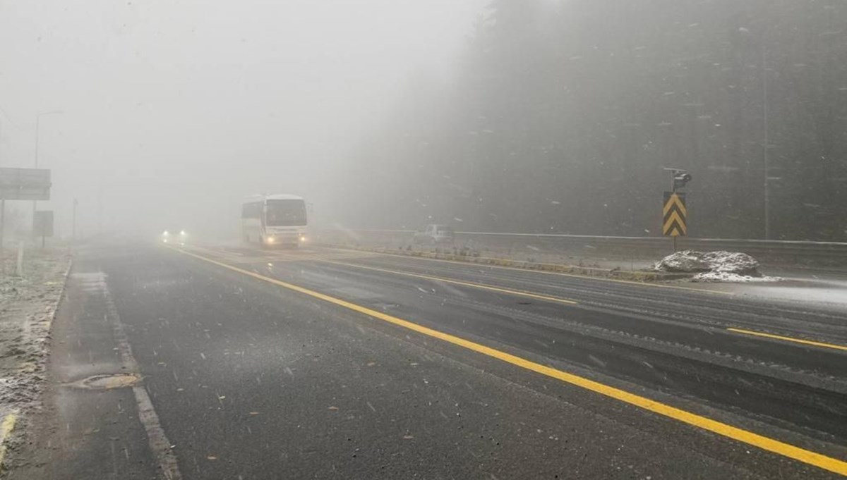 Bolu Dağı'nda kar etkili oldu