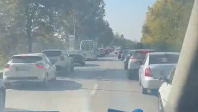 Bursa'da ambulansa fermuar sistemi ile yol verildi