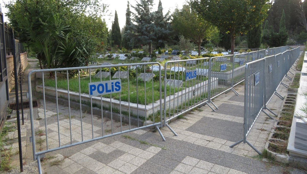 Cem Garipoğlu'nun mezarı açılıyor: Ekipler olay yerine geldi Cem Garipoğlu'nun mezarı açılıyor: Ekipler olay yerine geldi