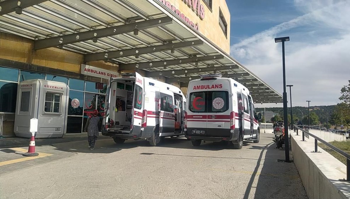 2 aylık bebek balkondan düşüp öldü: Anne tutuklandı 2 aylık bebek balkondan düşüp öldü: Anne tutuklandı