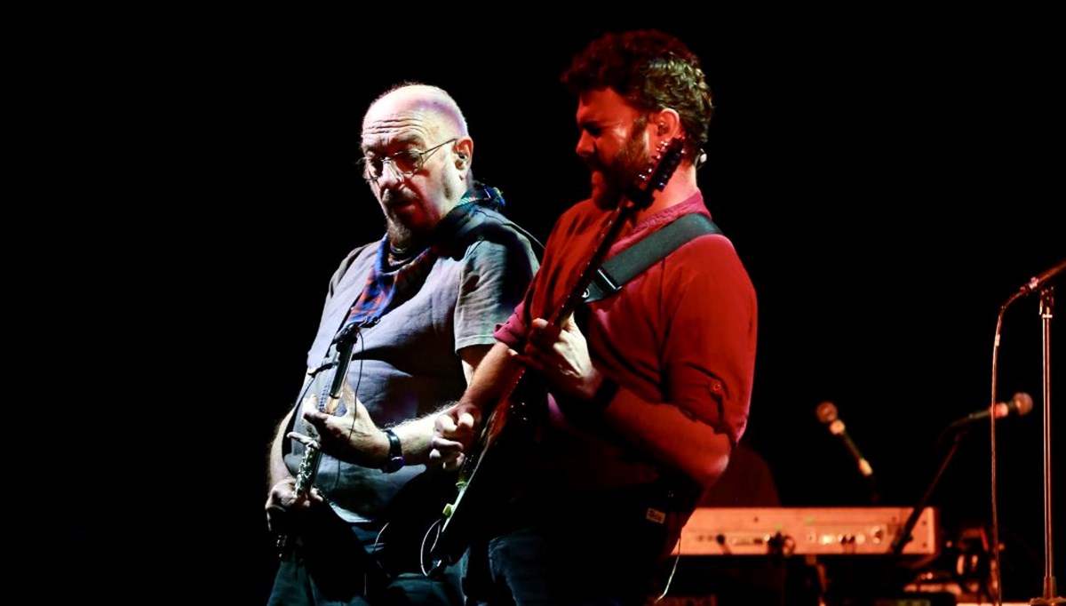 Jethro Tull İstanbul'da müzikseverlerle buluştu