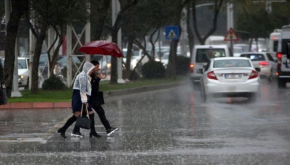 Bu illerde yaşayanlar dikkat! Meteoroloji'den kuvvetli yağış uyarısı