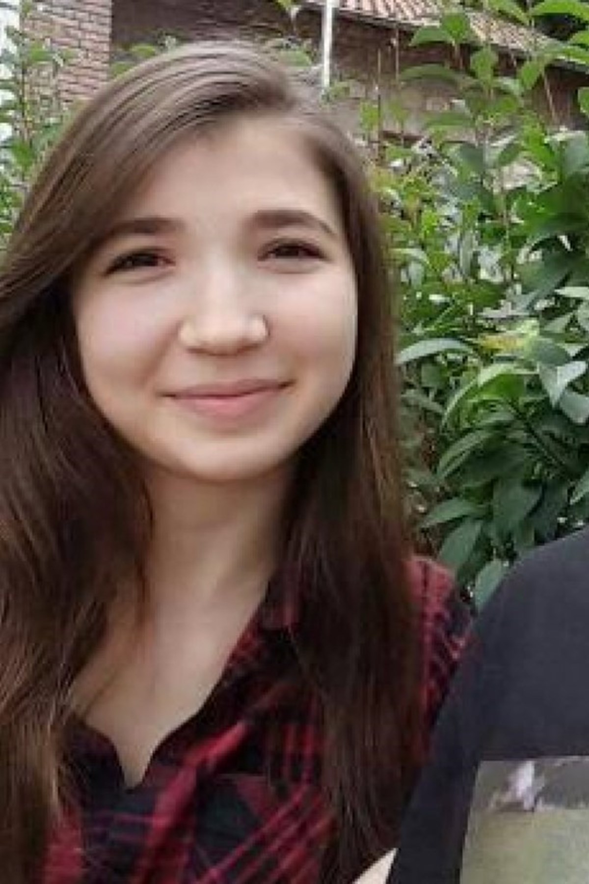Dilara Gültay (23) Dilara Gültay (23)