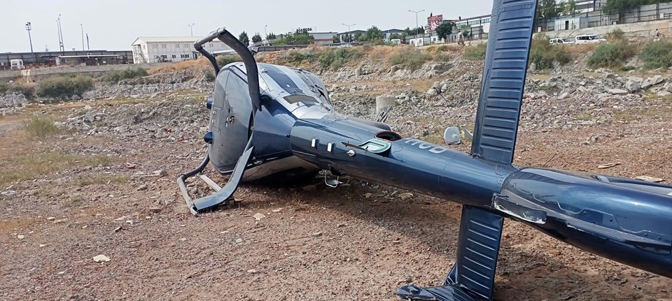 İzmir'de arızalanan helikopter iniş sırasında yan yattı - 2