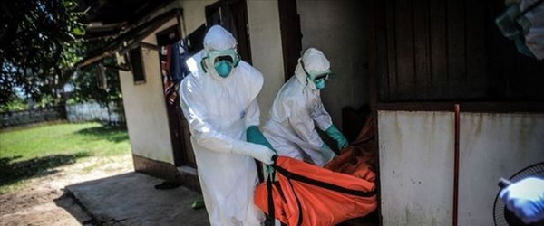 Ebola salgını 942 can aldı