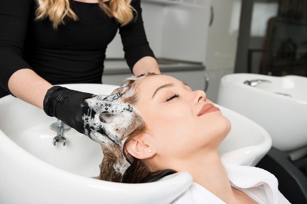 Hair spa инвентарь. Спа для волос. Японское мытье головы. Мытьё головы в парикмахерской. Hair spa инвентарь.