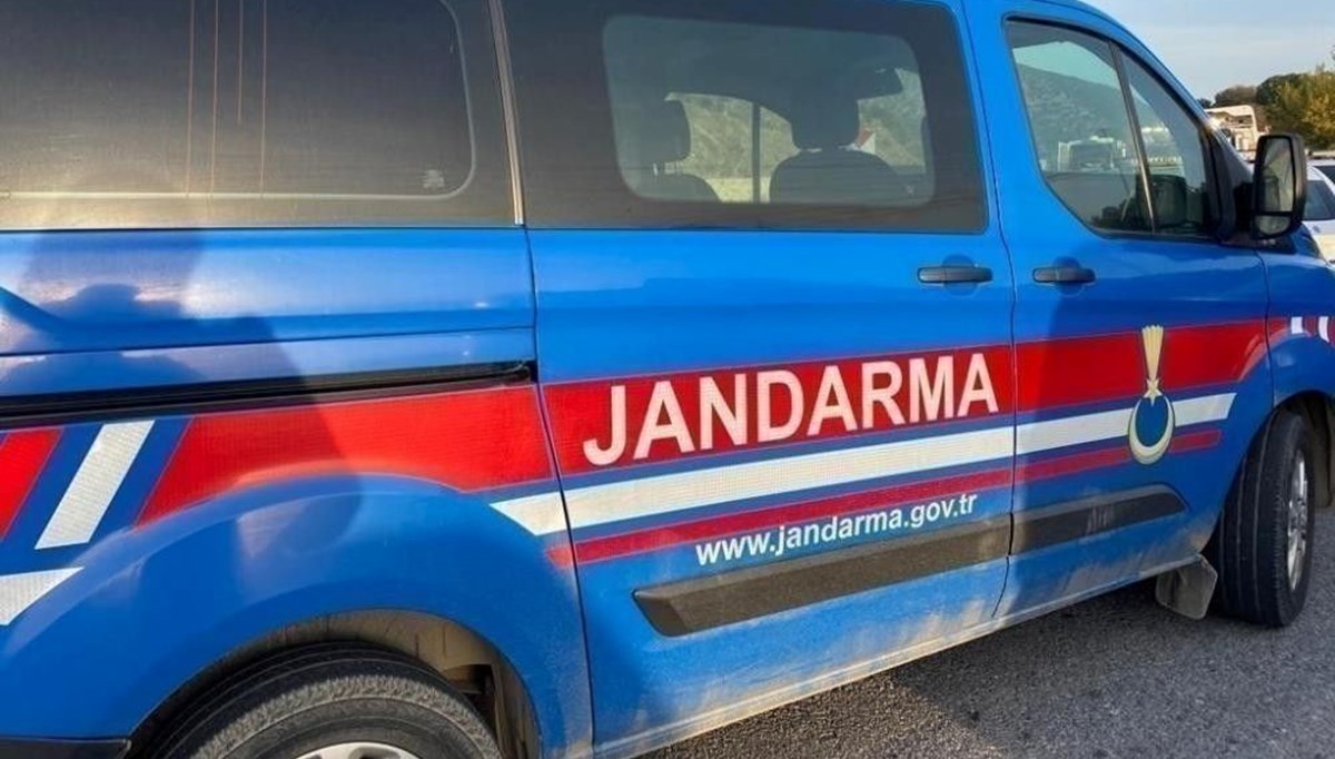 Uyuşturucu madde etkisinde araç kullandılar Uyuşturucu madde etkisinde araç kullandılar