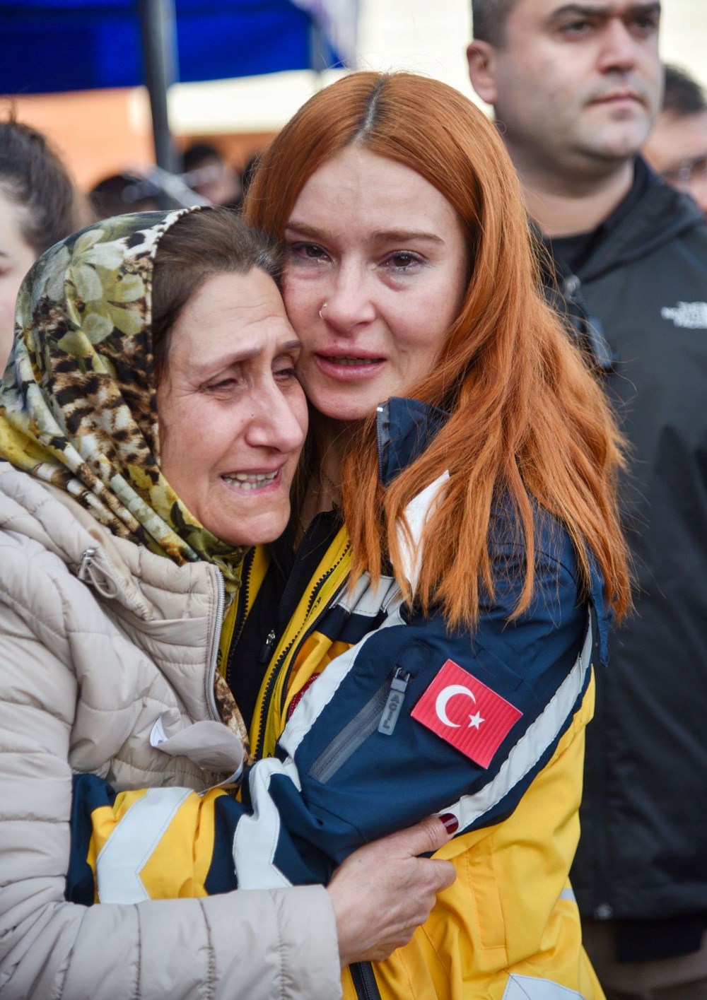 Helikopter
kazası kurbanlarına veda: Antalya’da gözyaşları sel oldu - 4