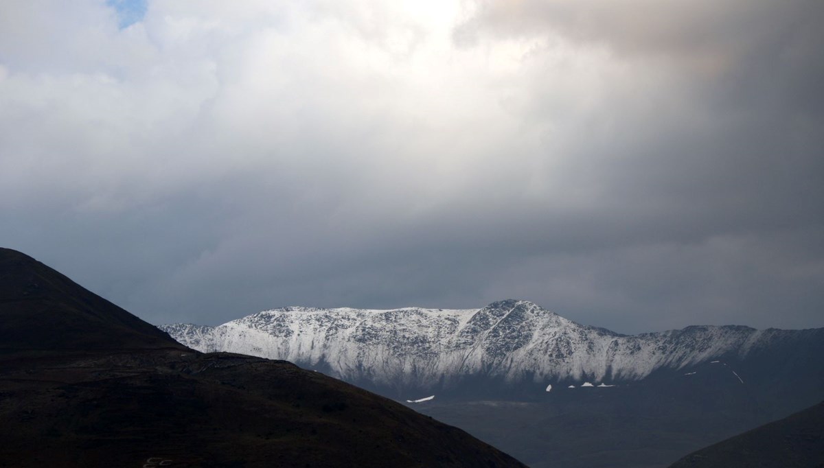 Yer: Erzincan! Temmuz ayında kar yağdı