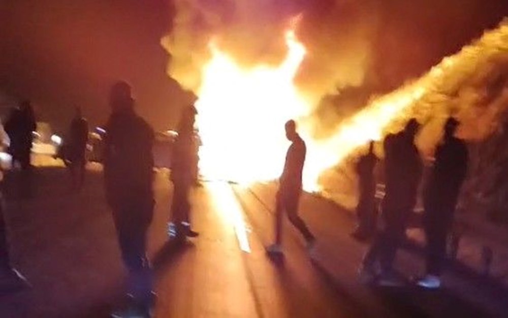 Alevler İçinde İplik Yüklü TIR: Otoban Felç! 73 6rrZDB82aUu2J6JPTF7e g