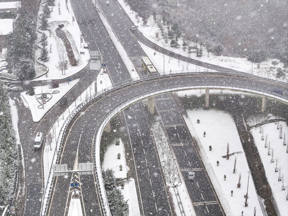 İstanbul’da kar aniden bastırdı: Altı ilçede okullar tatil edildi (İstanbul’da yarın için bir uyarı daha) - 7
