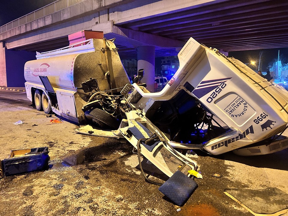 Freni patlayan arazözün feci kazası 72 6tlMFyzvaEm4 3bLG2S6Vw