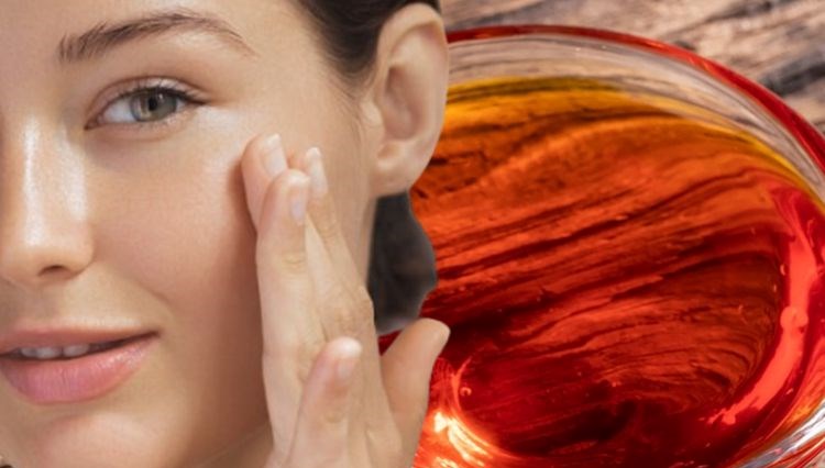 Dünyaca ünlü isimlerin vazgeçilmezi: İnce çizgileri açıyor, cilde gençlik veriyor