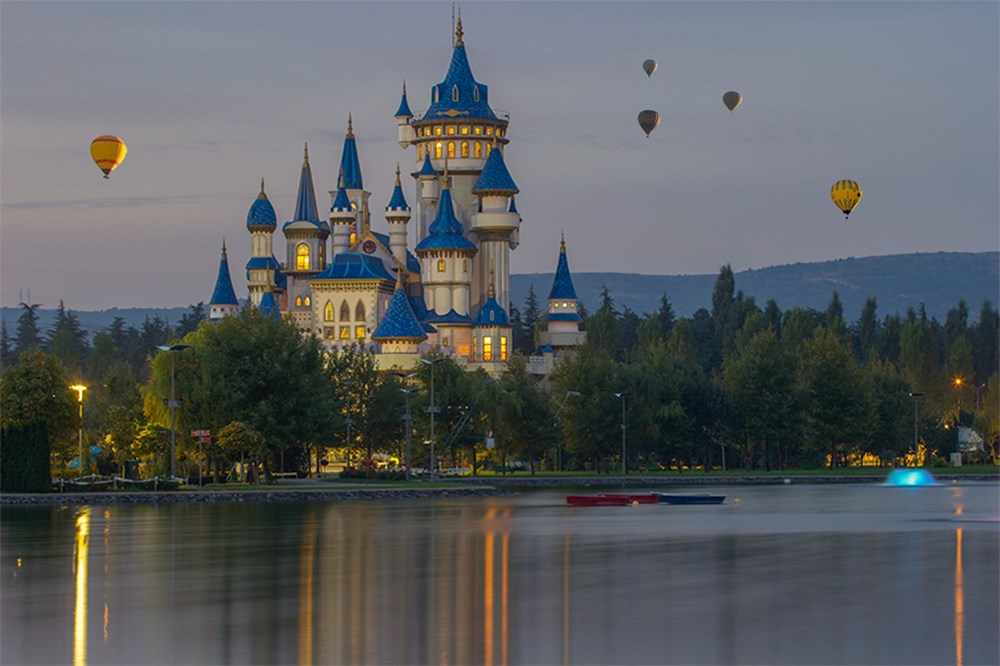 Disneyland Paris reopened after 7.5 months - 13