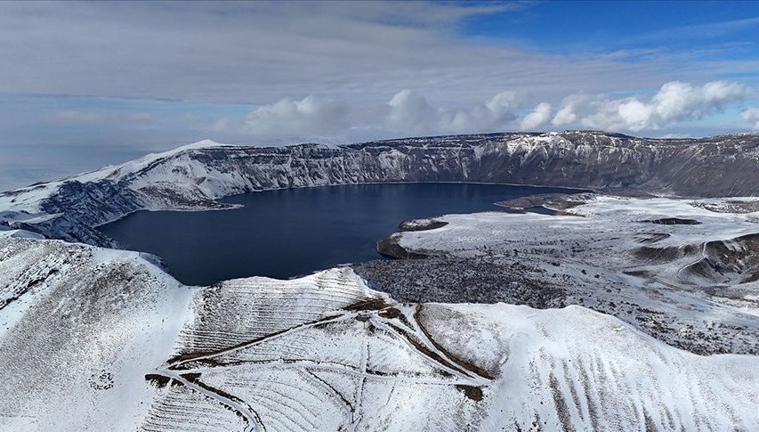 Nemrut Kalderası karla kaplandı