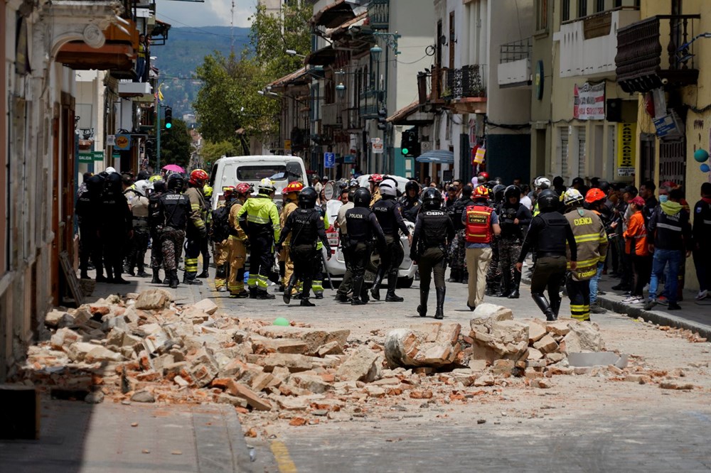 Ekvador’da 6,7 büyüklüğünde deprem: Ölü ve yaralılar var - 4