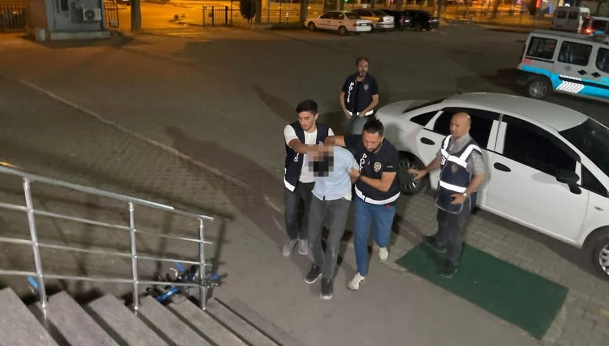 Öz kızına cinsel istismardan aranıyordu: Şüpheli baba yakalandı Öz kızına cinsel istismardan aranıyordu: Şüpheli baba yakalandı