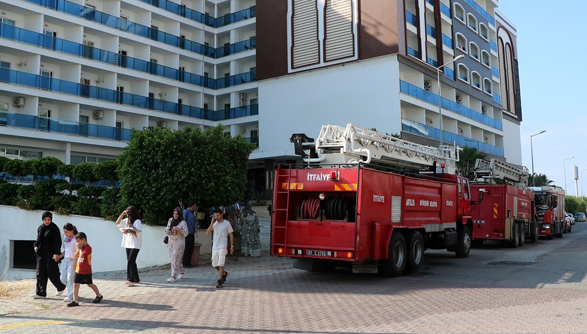 Antalya'da 5 yıldızlı otelde yangın