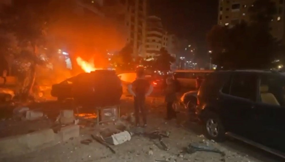 İsrail'den Lübnan'daki Hamas ofisine saldırı: 4 ölü İsrail'den Lübnan'daki Hamas ofisine saldırı: 4 ölü