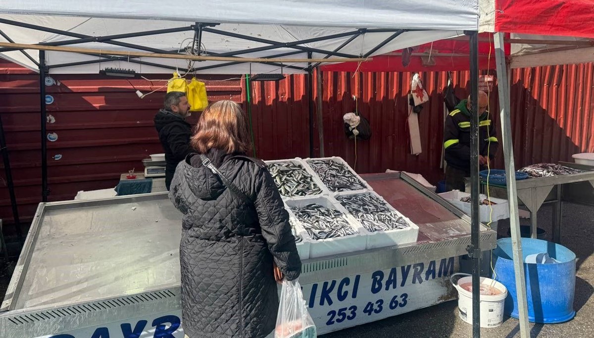 Tezgahta bolluk yaşanıyor: Kilosu 100 liradan satıldı Tezgahta bolluk yaşanıyor: Kilosu 100 liradan satıldı