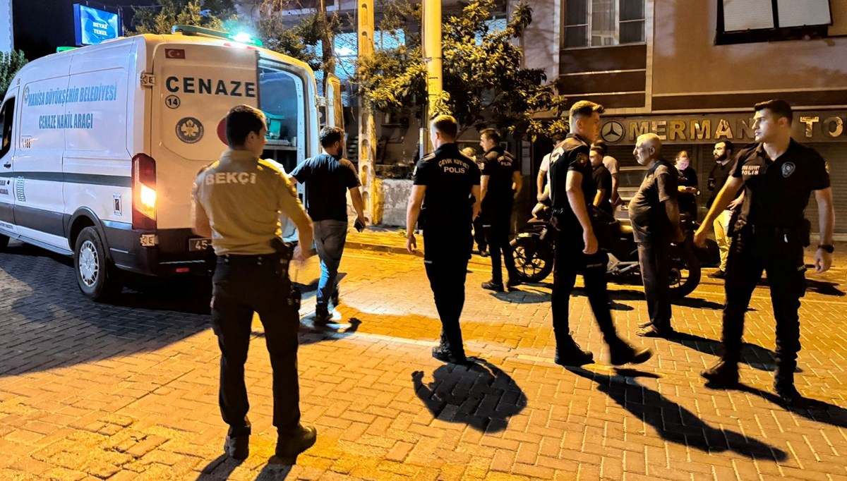Manisa'da baba ve 10 yaşındaki kızı evde ölü bulundu Manisa'da baba ve 10 yaşındaki kızı evde ölü bulundu