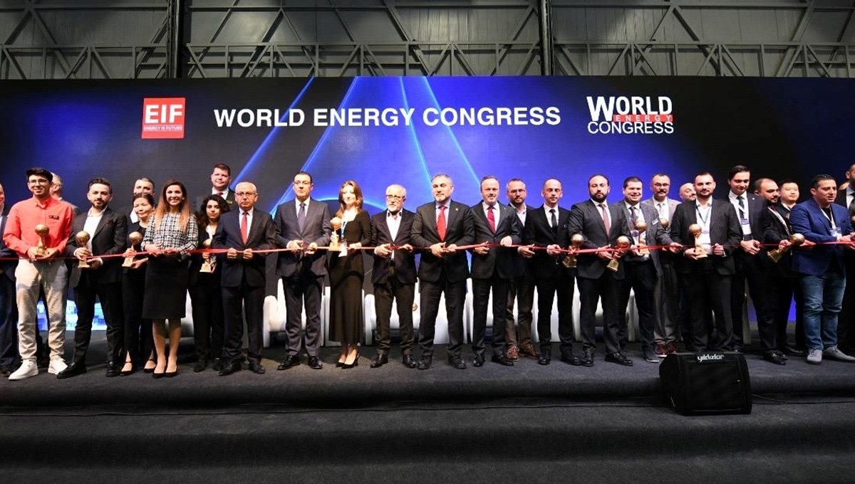 19. EIF Dünya Enerji Kongresi ve Fuarı İstanbul Fuar Merkezi'nde başladı 19. EIF Dünya Enerji Kongresi ve Fuarı İstanbul Fuar Merkezi'nde başladı