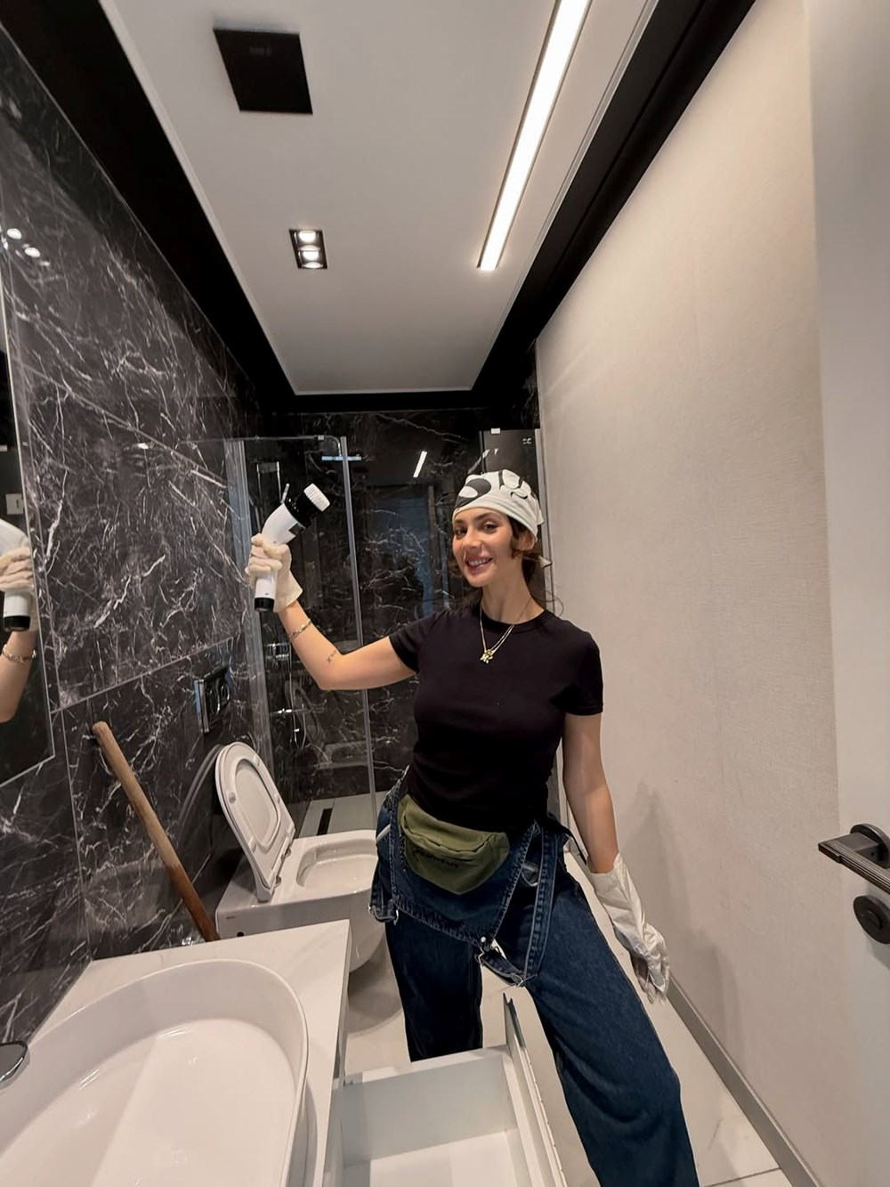 Fulya Zenginer'den paklık paylaşımına gelen yansılara karşılık 75 7 ntc j EC73rsVkVwDJA