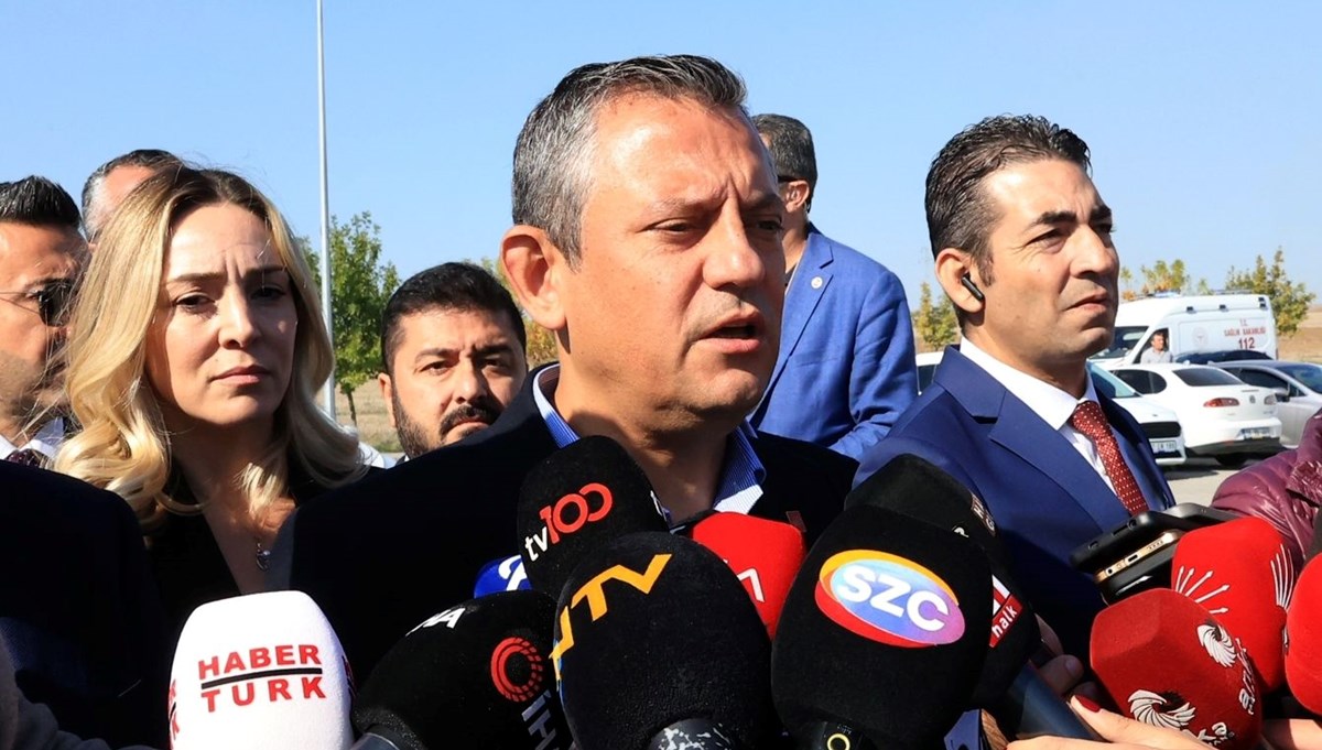 Özgür Özel'den Demirtaş'a ziyaret Özgür Özel'den Demirtaş'a ziyaret