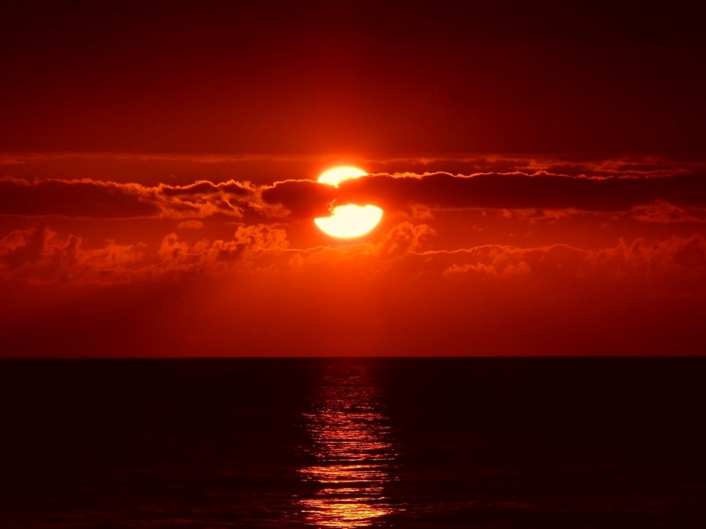 "Şeytan Boynuzuyla Taçlanan Süper Ay: Eşsiz Güneş Tutulması Ne Zaman Gözlemlenecek?" 75 70ri NxqYk SncqbLaY ww