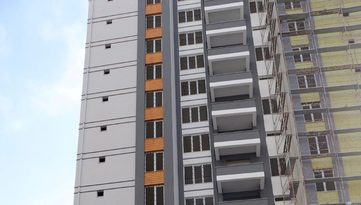 18 yaşındaki inşaat işçisi 11'inci kattan düşerek öldü