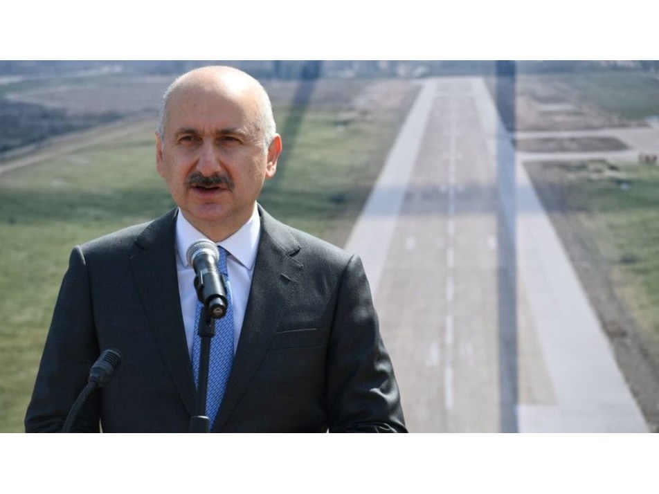 Bakan Karaismailoğlu: Hava yolunu seçenlerin sayısı yüzde 68,6 arttı
