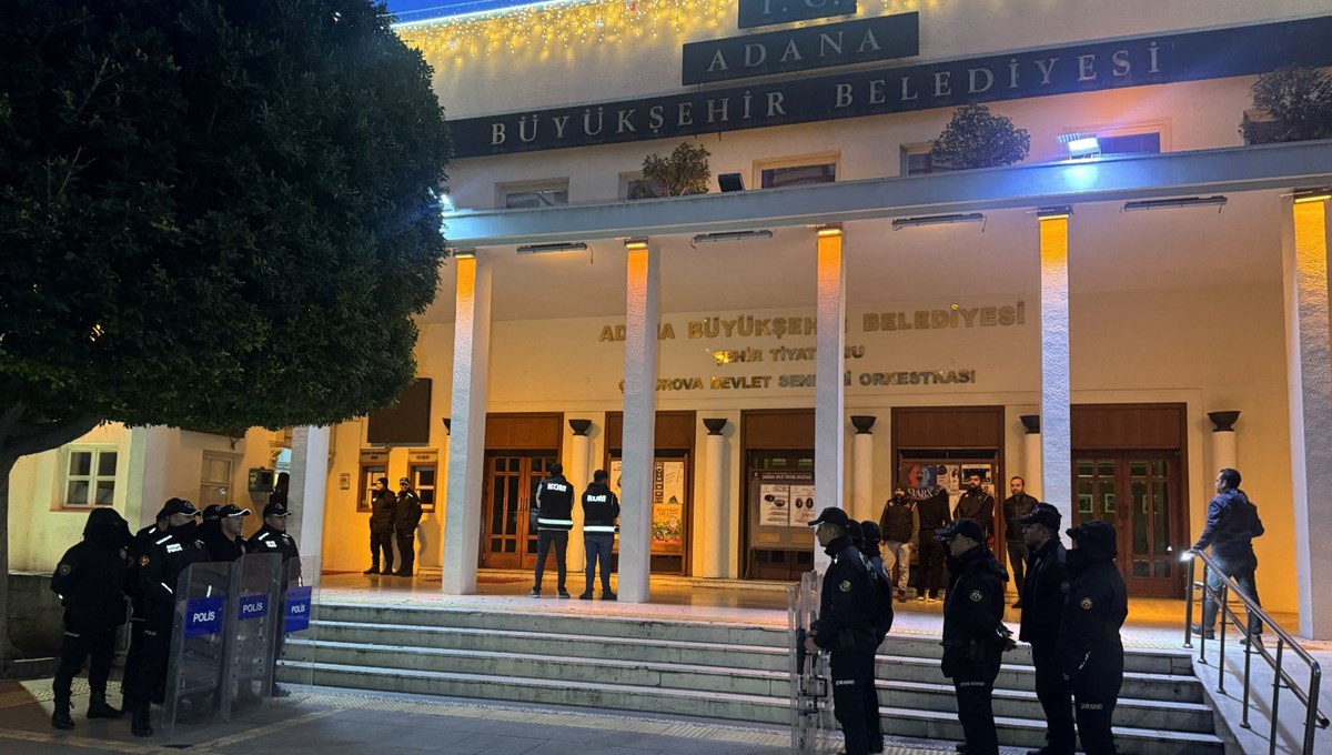 Adana Büyükşehir Belediyesi'ne rüşvet operasyonu Adana Büyükşehir Belediyesi'ne rüşvet operasyonu